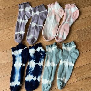 Tie Dye Ruffle Ankle Socks 4 pack